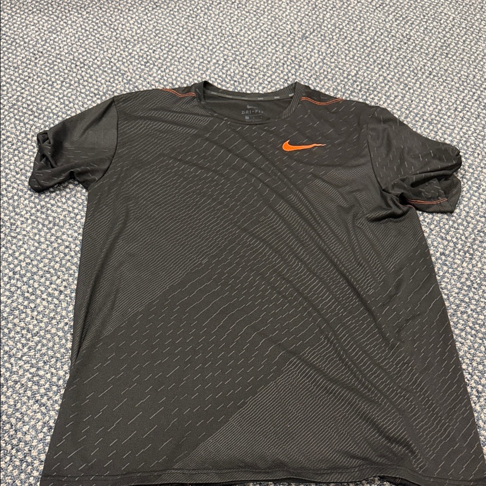Nike Men’s Black Short-Sleeve Athletic Tee with Orange Swoosh